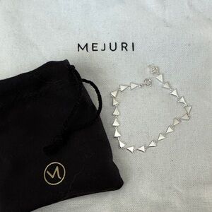 New Mejuri Silver Petra Triangle chain Bracelet